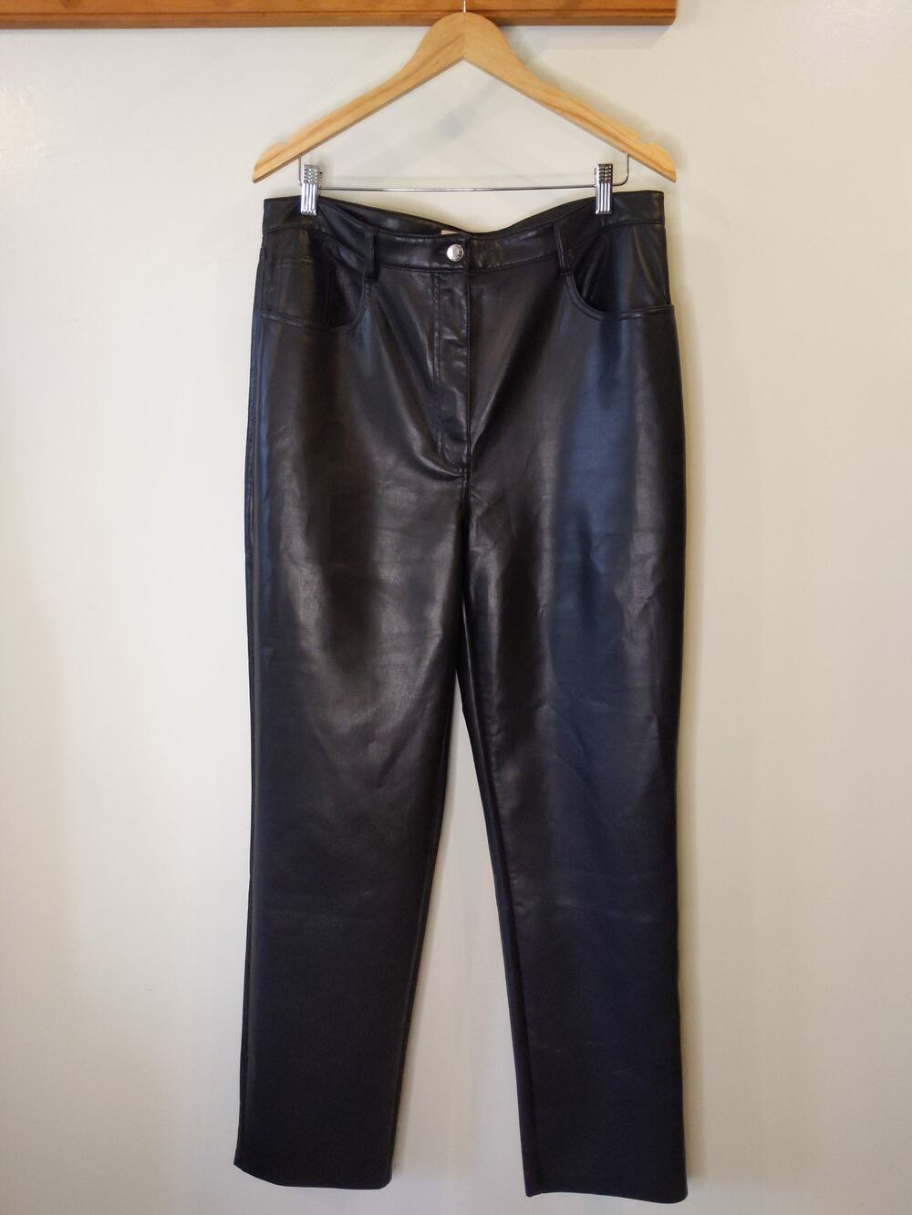 Wilfred Black Faux Leather Pants Size 16 Aritzia 5-Pocket Jean Style Luxury